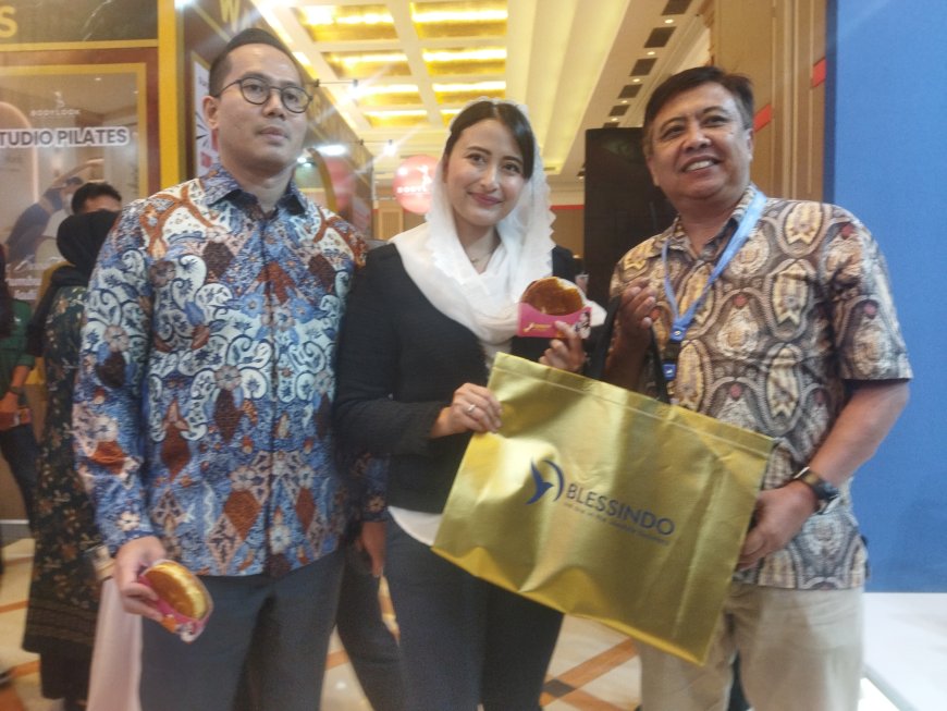 Hadirkan Solusi Maklon Berkualitas di IFBC Expo 2026 Bandung, Blessindo Terima Apresiasi dari Wakil Menteri Perdagangan RI