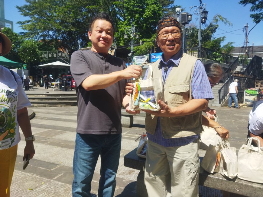 Sinergi Hijau Cikapundung: EEBPro Berkolaborasi dengan PT. Foximas Mandiri Peringati Hari Lingkungan Hidup