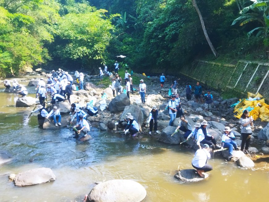 Peringati Hari Lingkungan Hidup 2026, PLN Group dan Pemprov Jabar Gelar Aksi Restorasi Sungai Cikapundung