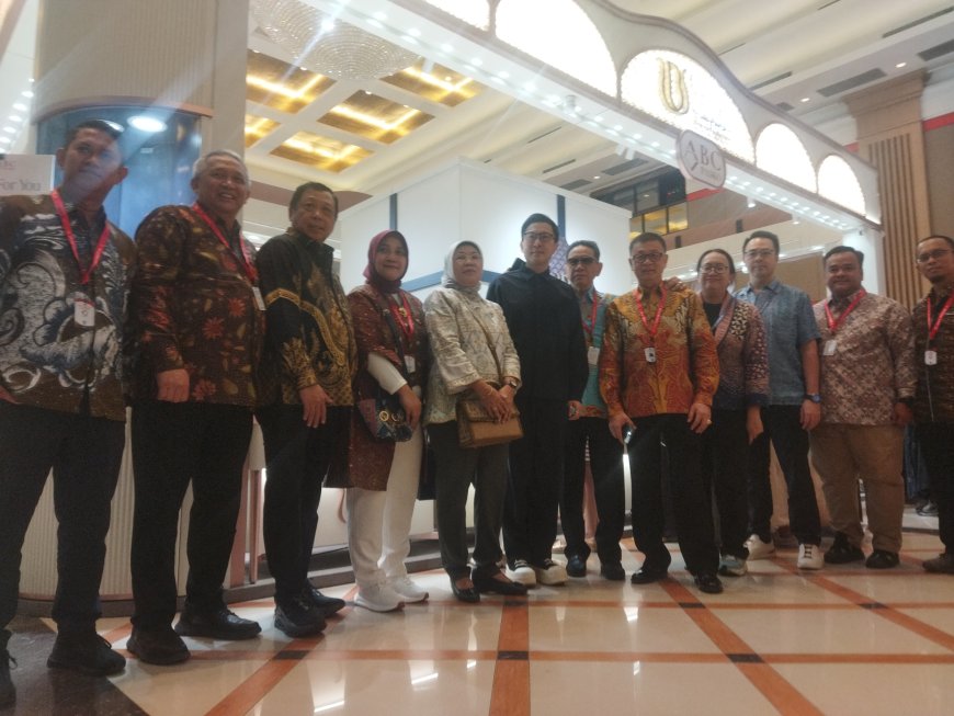 Gaet Pasar Jawa Barat, Kolaborasi Eksklusif UBS Gold dan ABC Pasko Pukau Pengunjung Bandung Jewellery Fair 2026