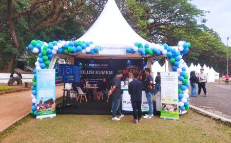 Jamkrida Jabar Dukung UMKM sebagai Motor Penggerak Ekonomi Rakyat Melalui Kegiatan Nobar Piala Dunia