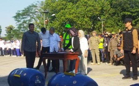 Pelopori Gerakan Jabar Berseka, UNIKOM Terjunkan 568 Mahasiswa KKN Berdampak Atasi Solusi Sampah di Kecamatan Coblong