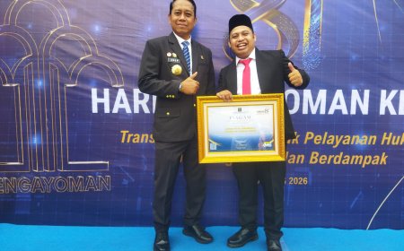 Kontribusi Nyata di Sektor Kreatif, Gugum 'Preman Pensiun' Raih Penghargaan Khusus dari Kemenkum Jabar pada Hari Pengayoman ke-81