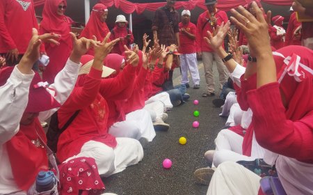 Merajut Ukhuwah dan Menebar Manfaat, Ratusan Lansia dan Dewasa Meriahkan Gebyar Kemerdekaan MQA di Pusdai Bandung