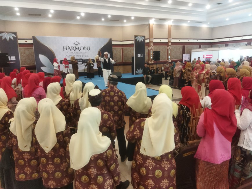 Pengunjung di Hari Penutupan