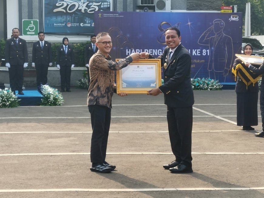 Sinergi Dorong Ekonomi Kreatif, Disbudpar Kota Bandung Raih Penghargaan dari Kanwil Kemenkum Jabar pada Hari Pengayoman ke-81