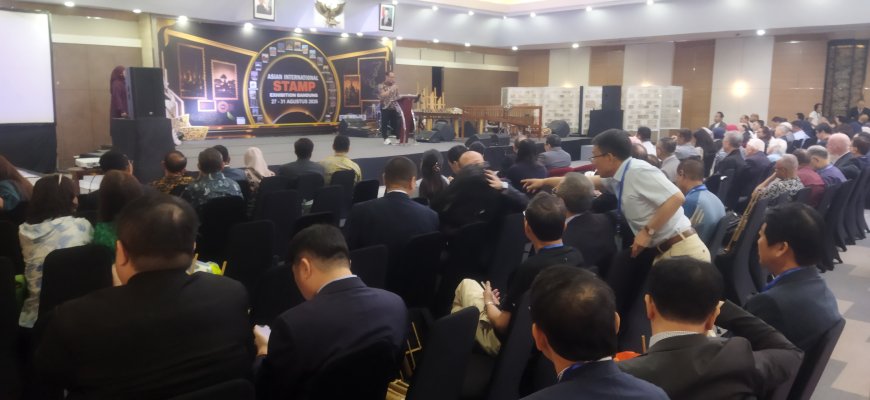 Menjaga Kedaulatan dan Sejarah Bangsa Lewat Helat Filateli Terbesar Se-Asia Pasifik di Bandung  ​