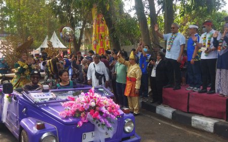 Ribuan Warga Padati Jalan Elang dalam Kirab Budaya Pesona Nusantara Andir 2026: Merajut Keberagaman dalam Bingkai Kebhinekaan